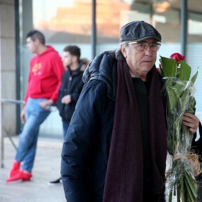 Famosos en el funeral del cantante Moncho