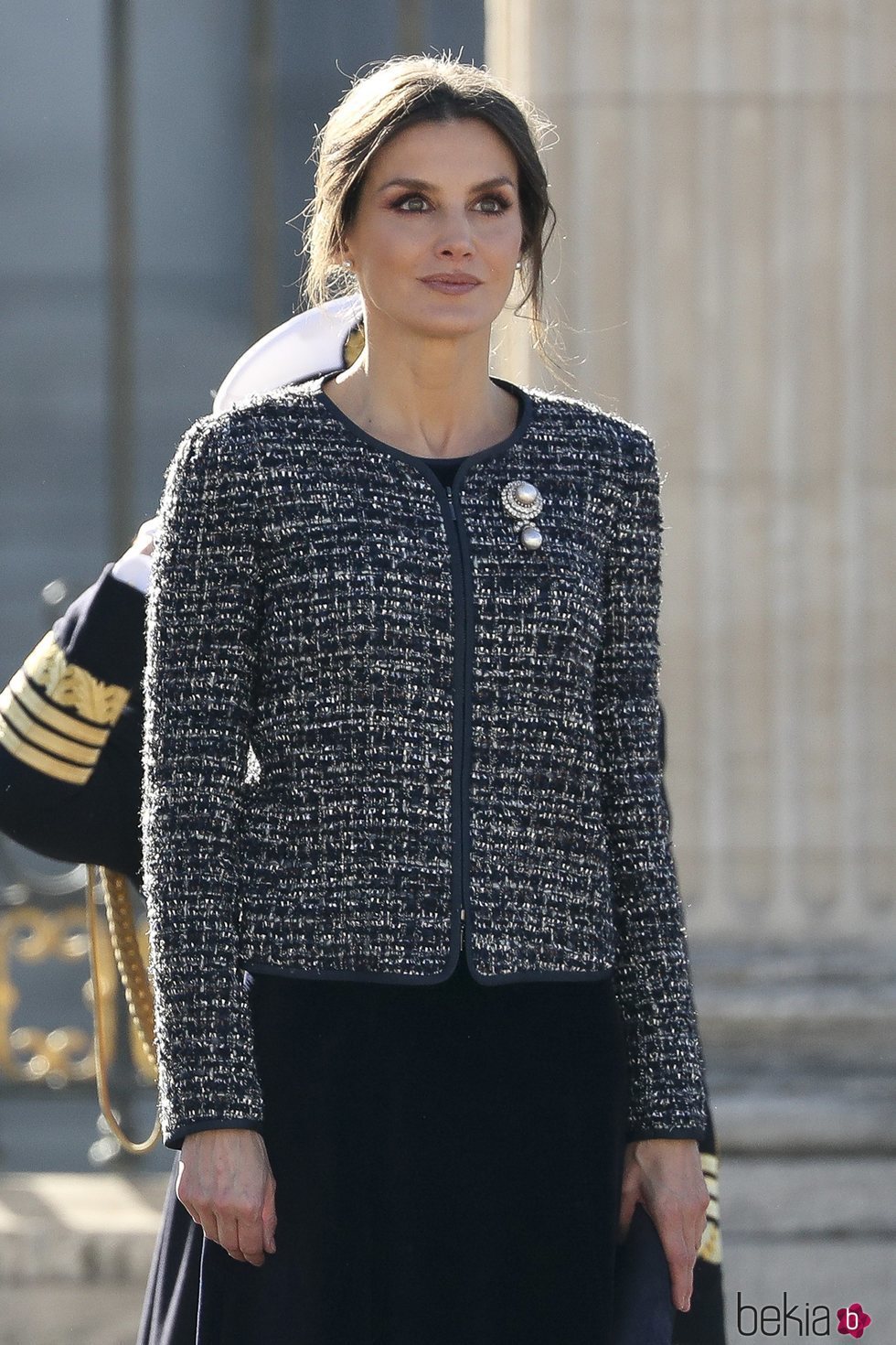 La Reina Letizia durante la interpretación del Himno Nacional en la Pascua Militar 2019