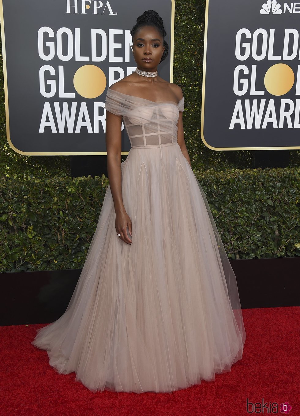 Kiki Layne en la alfombra roja de los Globos de Oro 2019