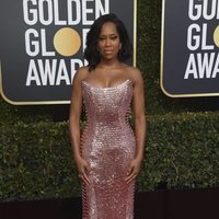 Regina King en la alfombra roja de los Globos de Oro 2019