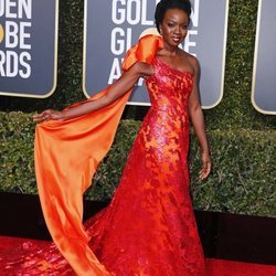 Danai Gurira en la alfombra roja de los Globos de Oro 2019