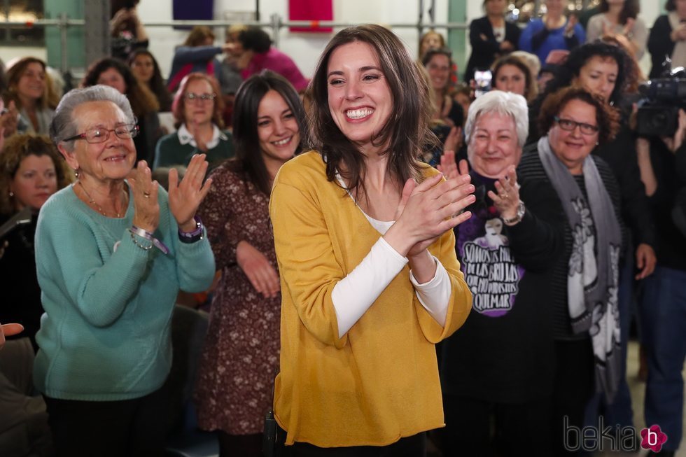 Irene Montero en su primer día de trabajo tras la baja por maternidad