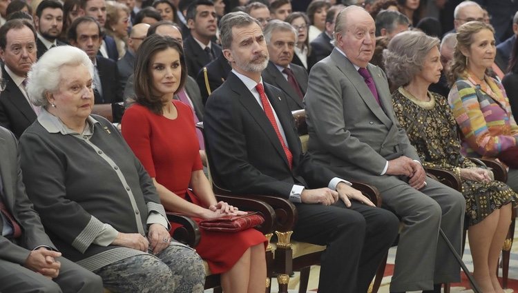 Los Reyes Felipe y Letizia, los Reyes Juan Carlos y Sofia, la Infanta Elena y la Infanta Pilar en los Premios Nacionales del Deporte 2017