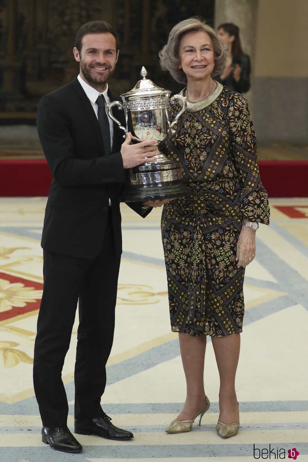 La Reina Sofía y Juan Mata en los Premios Nacionales del Deporte 2017