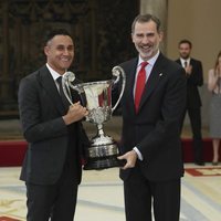 El Rey Felipe y Keylor Navas en los Premios Nacionales del Deporte 2017