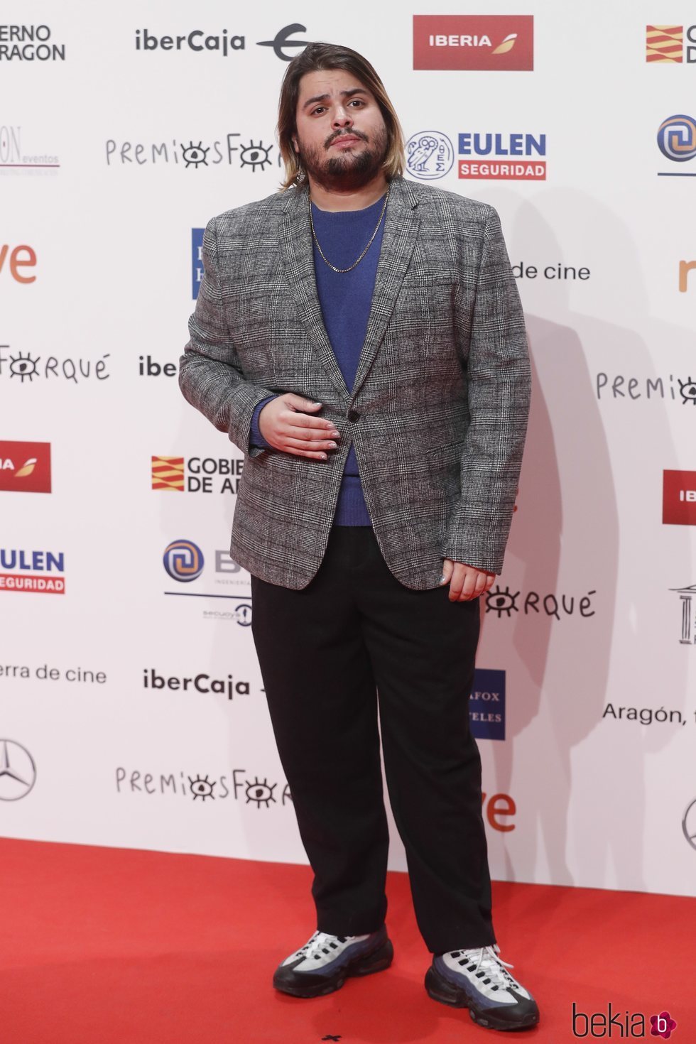 Brays Efe en la alfombra roja de los Premios Forqué 2019