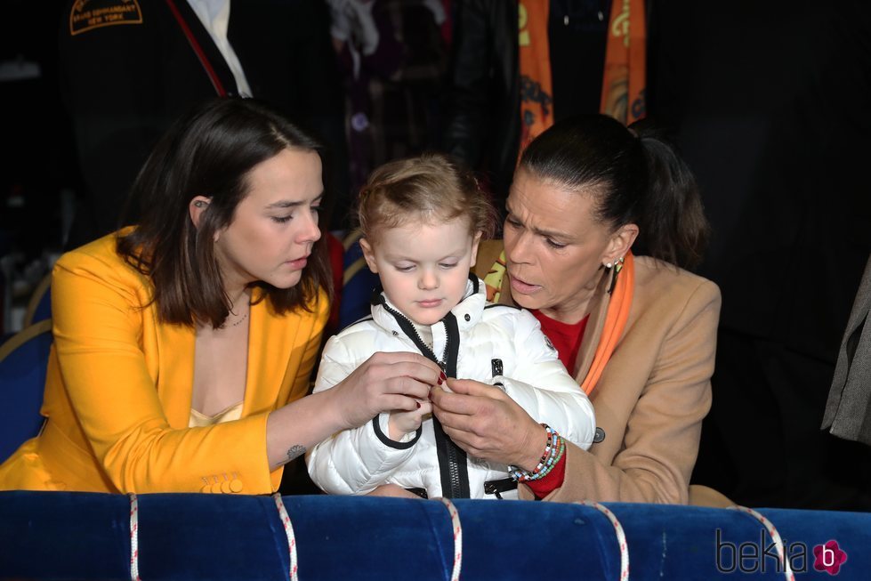 Pauline Ducruet y Estefanía de Mónaco muy cariñosas con la Princesa Gabriella