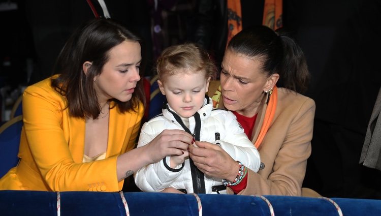 Pauline Ducruet y Estefanía de Mónaco muy cariñosas con la Princesa Gabriella