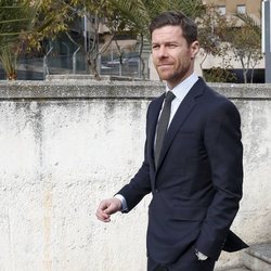 Xabi Alonso saliendo de la Audiencia Provincial tras suspenderse su juicio por fraude fiscal