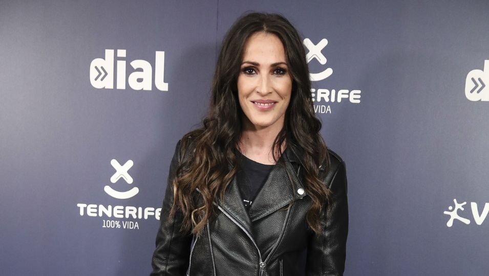 Malú en la rueda de prensa de los Premios Cadena Dial 2019