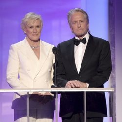 Glenn Close y Michael Douglas durante la gala de los SAG 2019