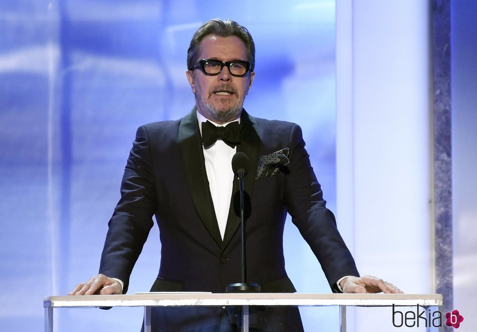 Gary Oldman durante la gala de los SAG 2019