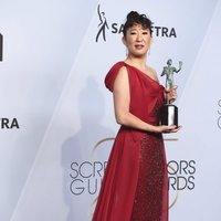 Sandra Oh con su premio SAG 2019