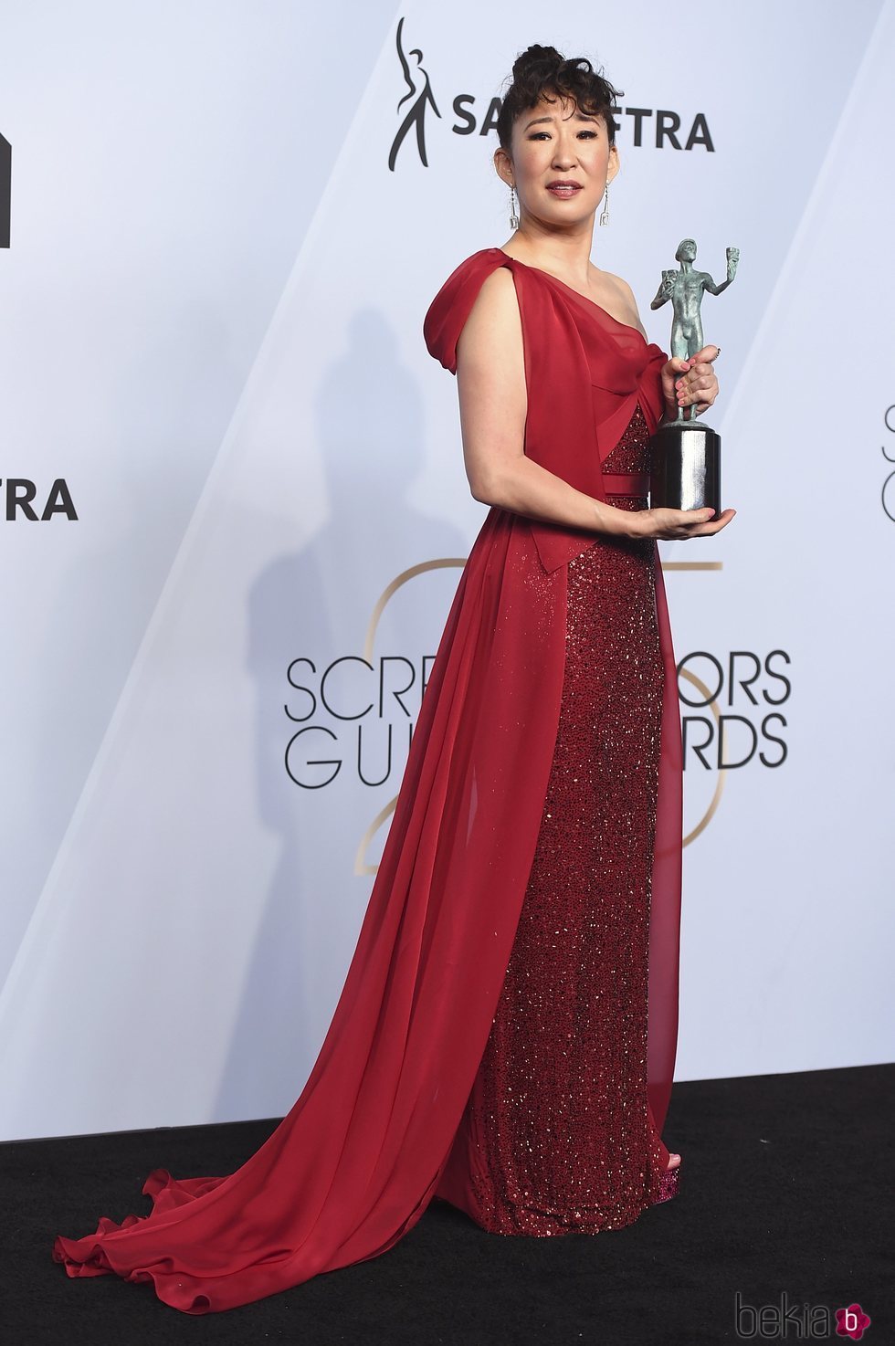 Sandra Oh con su premio SAG 2019