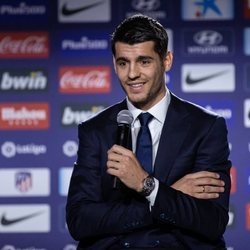 Alvaro Morata en su presentación en el Atlético de Madrid