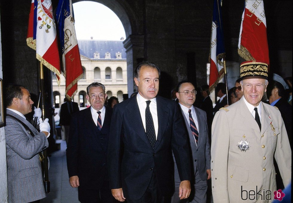 Alfonso de Borbón en un acto de los legitimistas franceses