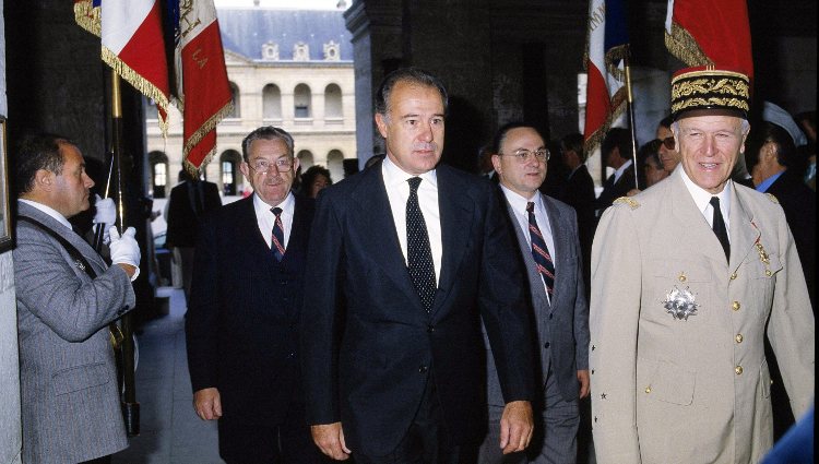 Alfonso de Borbón en un acto de los legitimistas franceses