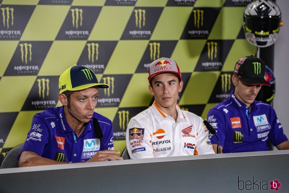 Marc Márquez y Valentino Rossi durante una rueda de prensa en el Gran Premio de la República Checa