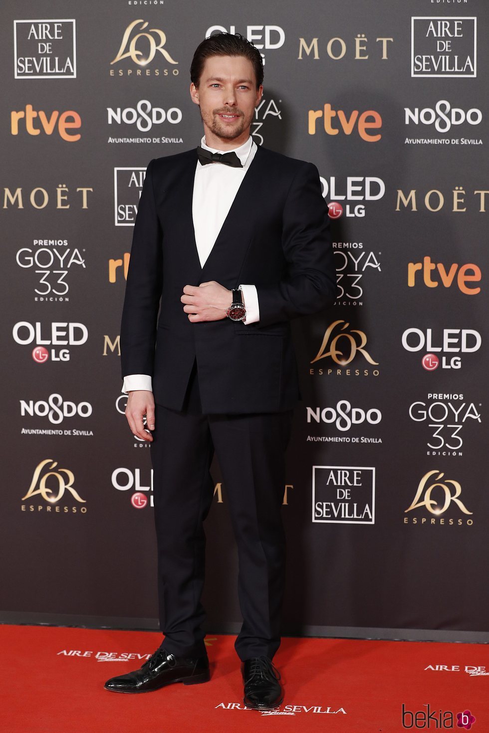 Jan Cornet en la alfombra roja de los Premios Goya 2019