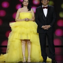 Silvia Abril y Andreu Buenafuente despidiendo la gala de los Premios Goya 2019