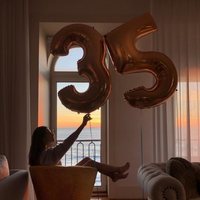 Sara Carbonero celebrando su 35 cumpleaños a lo grande