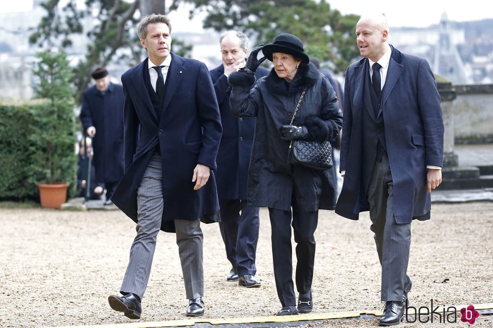 Filiberto de Saboya en el funeral del Conde de París