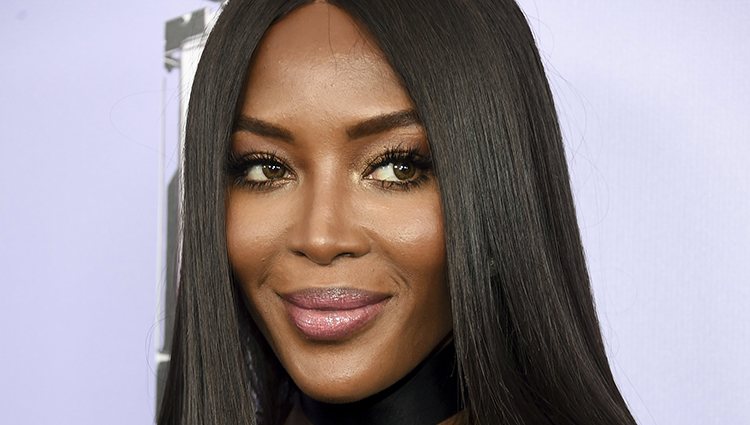 Naomi Campbell en los Fragrance Foundation Awards