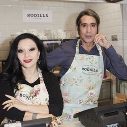 Mario Vaquerizo y Alaska en un evento de Rodilla