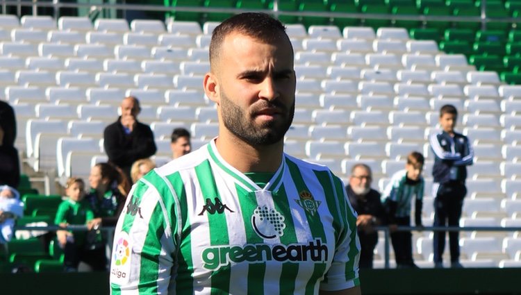 Jesé Rodríguez en el campo de fútbol del Betis