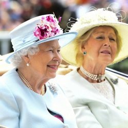 Isabel II y Alexandra de Kent en las carreras de Ascot 2018