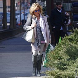 Lydia Lozano paseando por las calles de Madrid