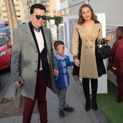 José Ortega Cano y Ana María Aldón con su hijo durante su cumpleaños