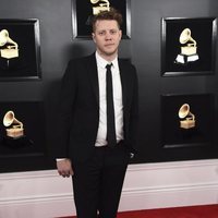 Anderson East en la alfombra roja de los Grammy 2019