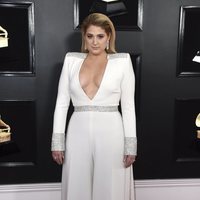 Meghan Trainor en la alfombra roja de los Grammy 2019