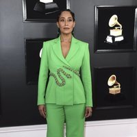 Tracee Ellis Ross en la alfombra roja de los Grammy 2019