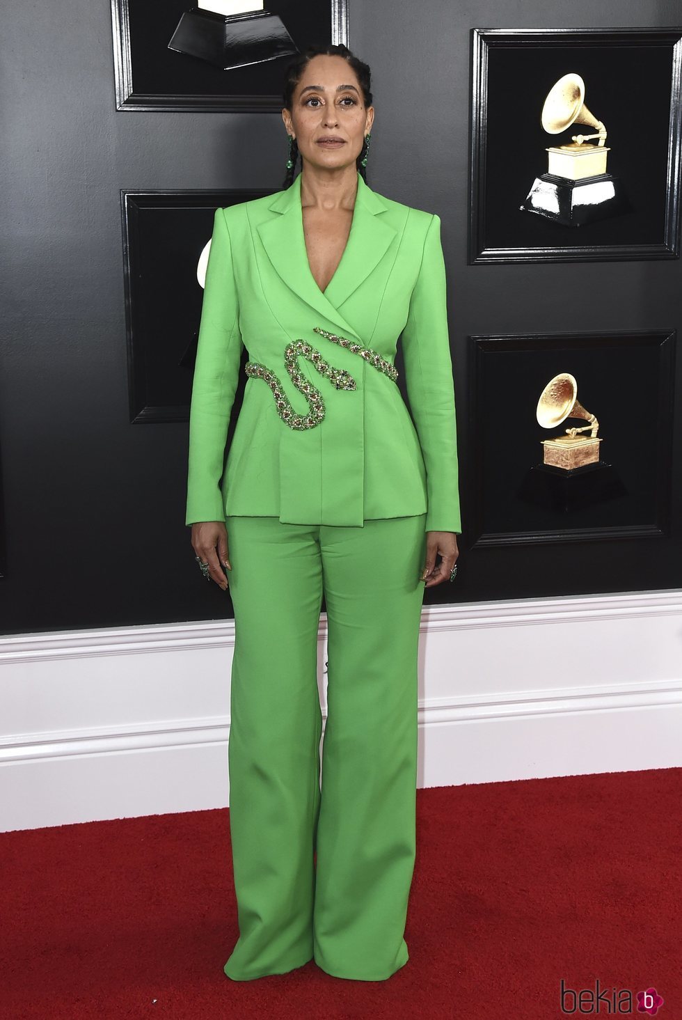 Tracee Ellis Ross en la alfombra roja de los Grammy 2019