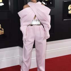 Kylie Jenner en la alfombra roja de los Grammy 2019