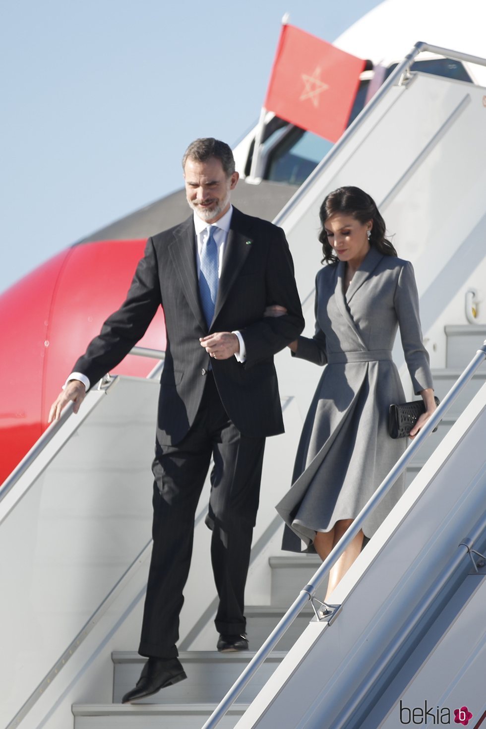 Los Reyes Felipe y Letizia aterrizan en Rabat al comienzo de su Viaje de Estado a Marruecos