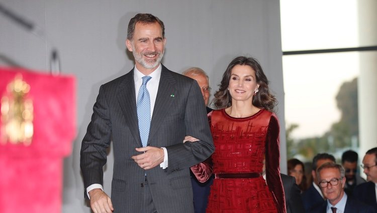 Los Reyes Felipe y Letizia en la Biblioteca de Rabat durante su Viaje Oficial a Marruecos