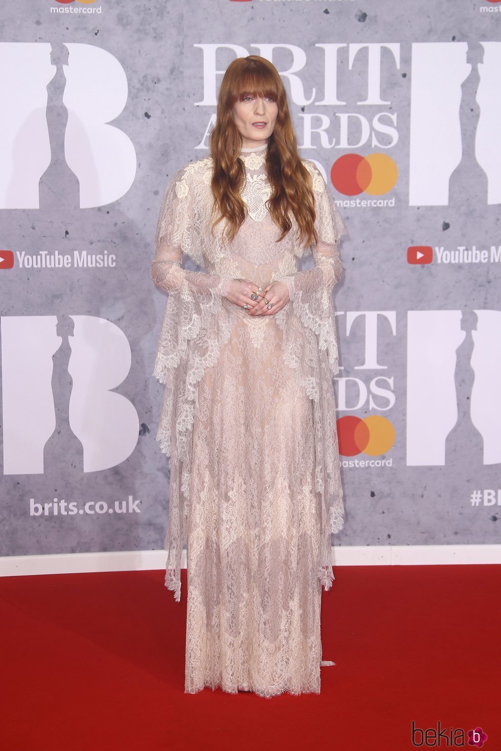 Florence Welch en la alfombra roja de los Brit Awards 2019