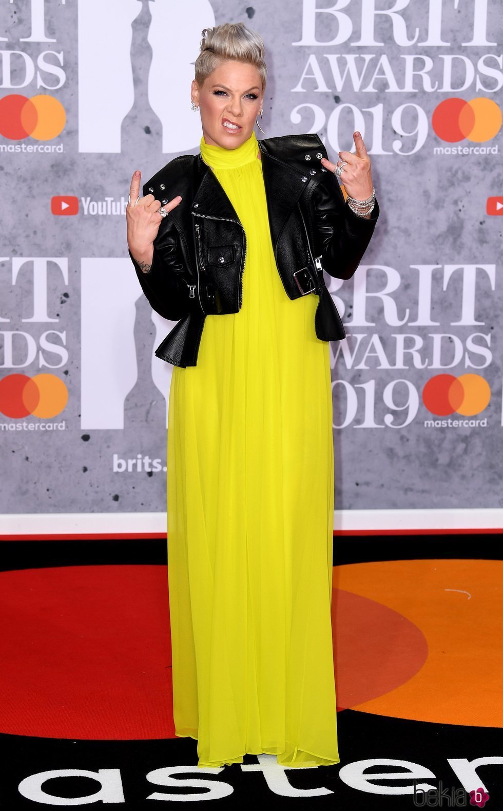 Pink en la alfombra roja de los Brit Awards 2019