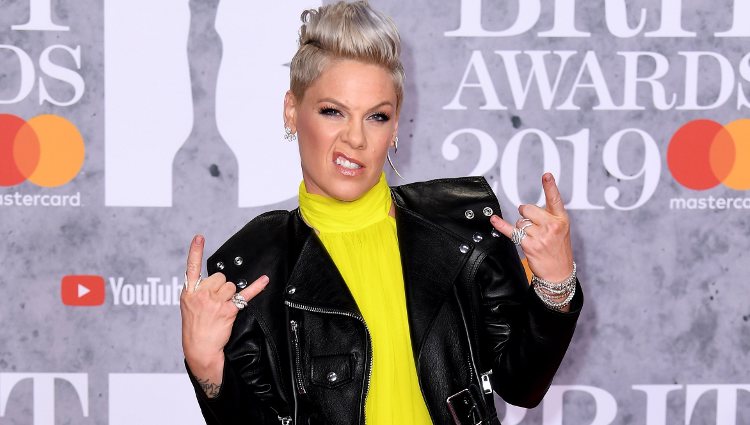 Pink en la alfombra roja de los Brit Awards 2019