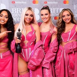 Little Mix con su premio Brit Awards 2019