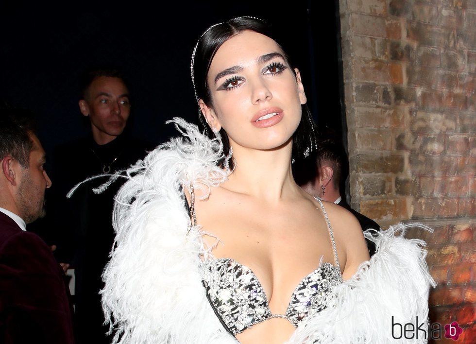 Dua Lipa en la fiesta de Warner Music tras los Brit Awards