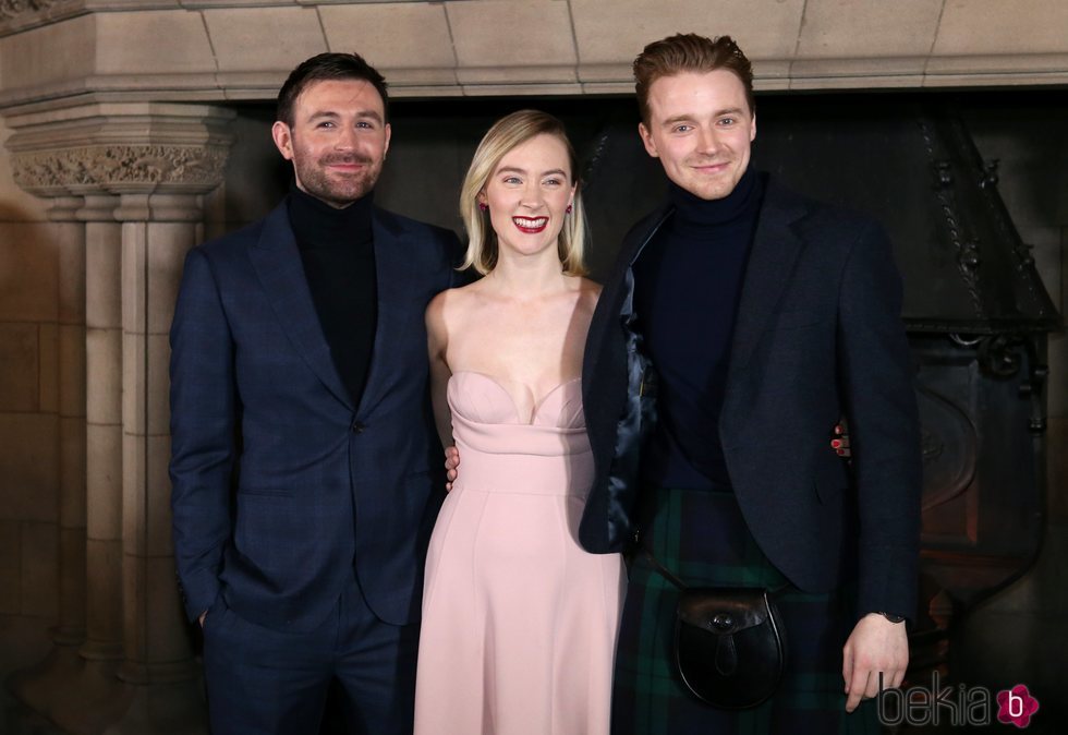 James McArdle, Jack Lowden y Saoirse Ronan en una presentación