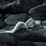 Edita Vilkeviciute posando para el calendario Pirelli 2012