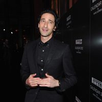 Adrien Brody en la presentación del calendario Pirelli 2012