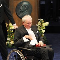 Tomas Tranströmer recibe el Premio Nobel de Literatura 2011