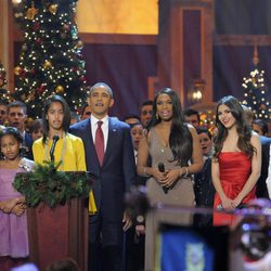 Los Obama, Jennifer Hudson, Victoria Justice y Justin Bieber en 'Navidad en Washington'