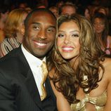 Kobe Bryant junto a su mujer Vanessa Laine